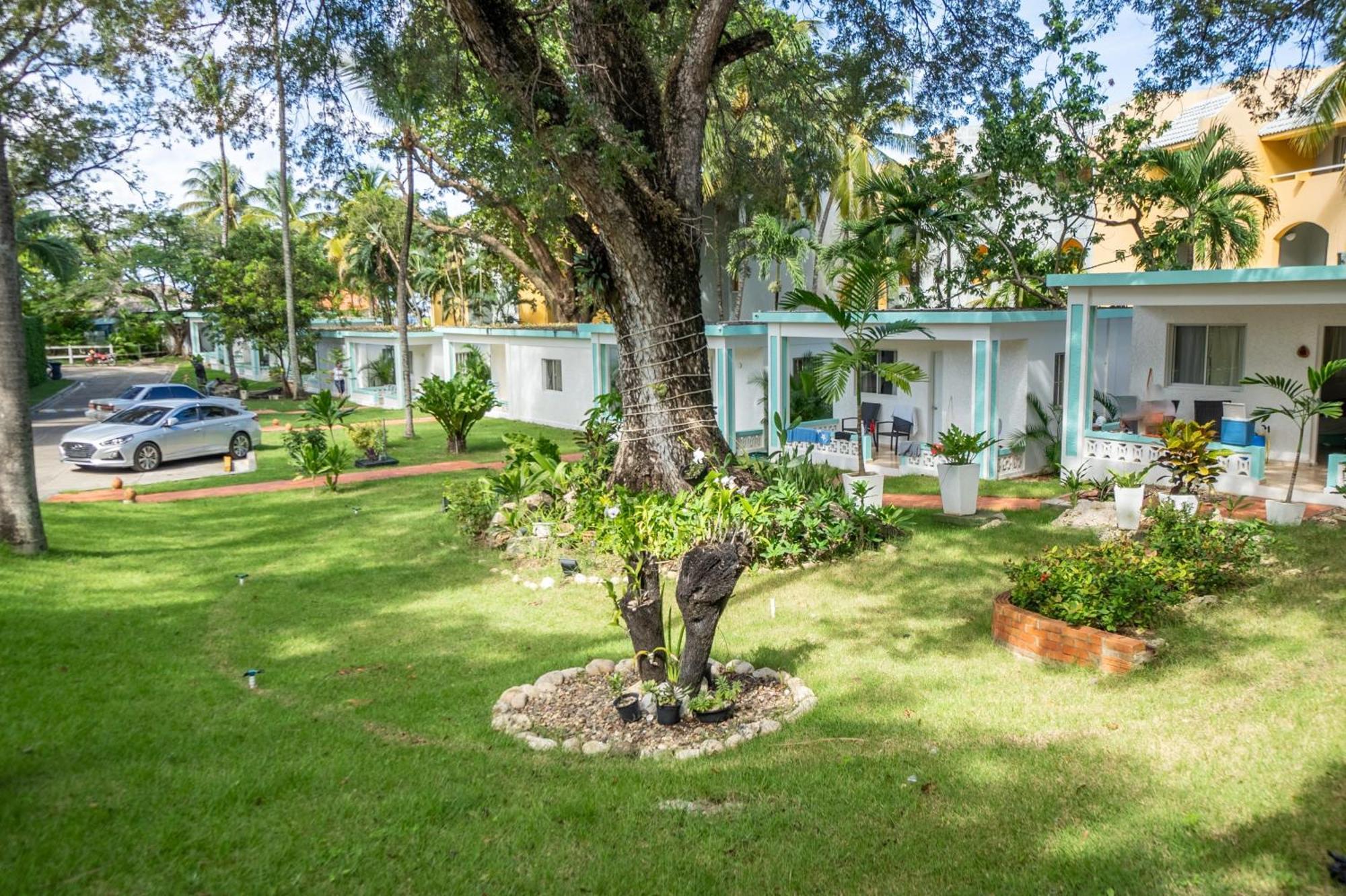 Bungalow #16 At Waterfront Playa Alicia Sosúa Exterior foto